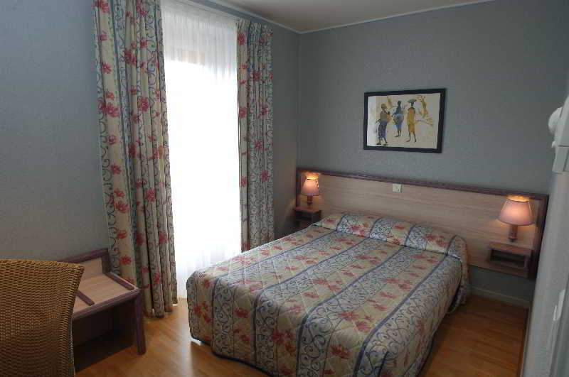 Logis Hotel De Bourgogne - Mâcon Zimmer foto